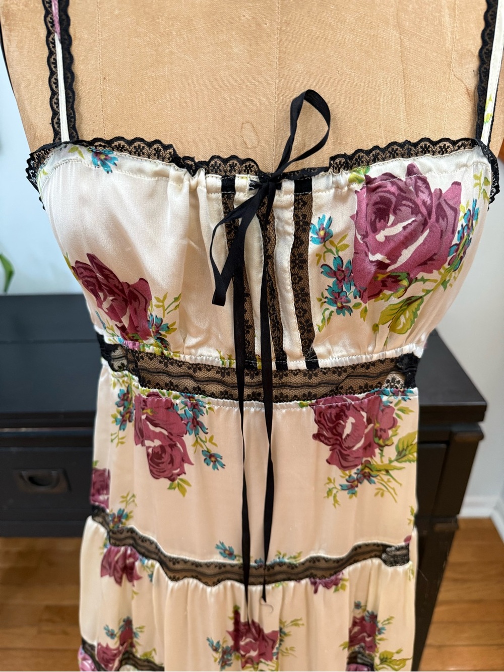 Betsey Johnson Cream Silk Dress with Pink Rose Print and Black Lace Trim - Picture 2 of 5